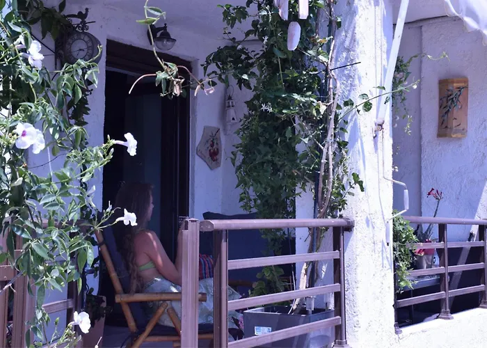 Πετροχτιστο Αρχοντικό Με Υπεροχή Θεα
